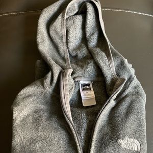 The North Face Sweat Shirt.